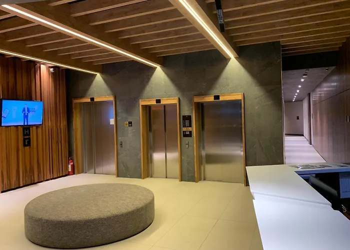 Woodside - Malo Jezero, Free Parking & Daire Kopaonik