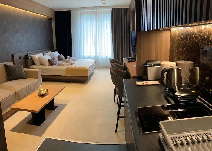 Woodside - Malo Jezero, Free Parking & Kopaonik